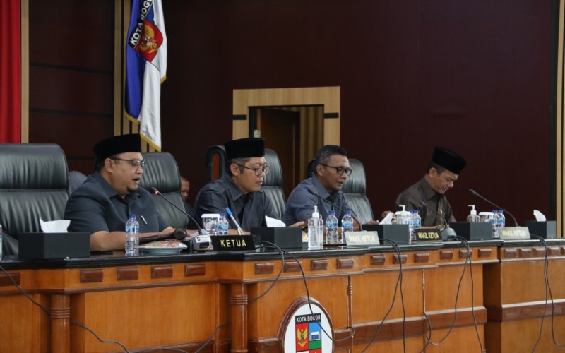 Tok! Raperda Pinjol Bank Keliling Disetujui Jadi Usul Prakarsa DPRD