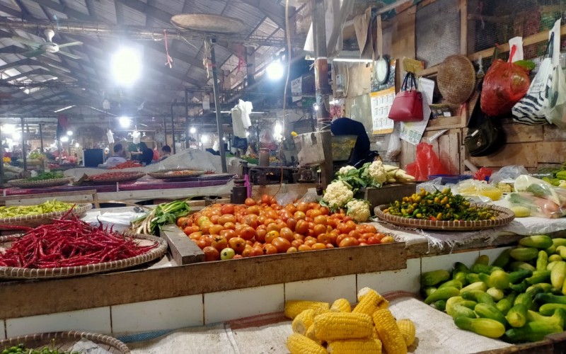Jelang Hari Raya Idul Adha, Harga Harga Cabai di Pasar Jasinga Masih Tinggi