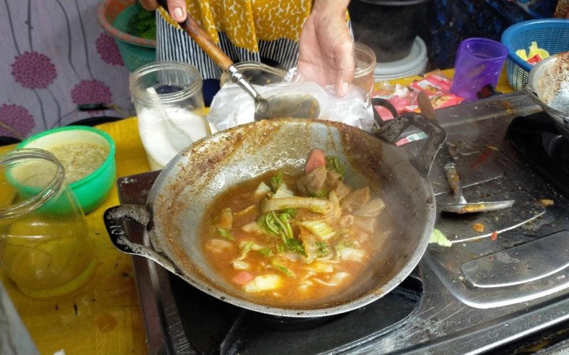 Seblak Jajanan Pinggiran Sejuta Umat
