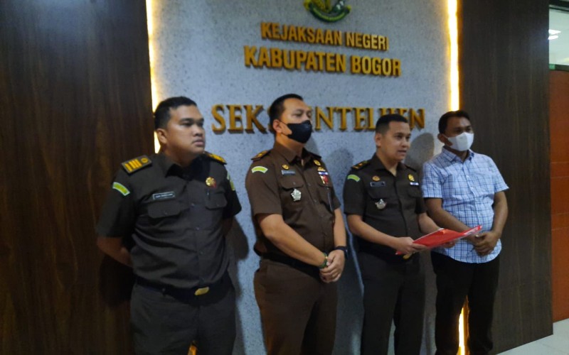 Sekdisdagin Kabupaten Bogor Makan Uang Bantuan Bencana Senilai 1.7 Miliar
