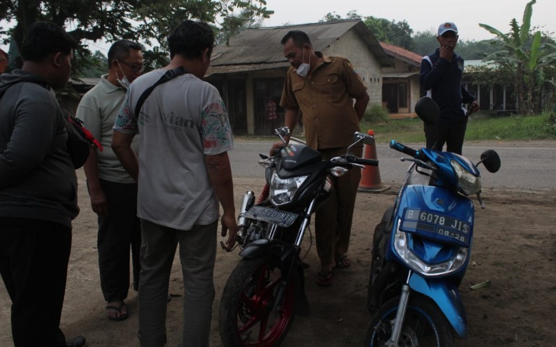 Gagal Nyalip Mobil Tronton, Pengendara Sepedah Motor Terbentur Hingga Tewas