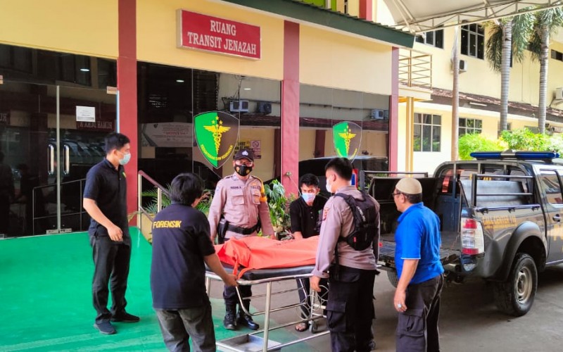 Diduga Terserempet Commuterline, Pria Tanpa Identitas Ditemukan Meninggal Dunia