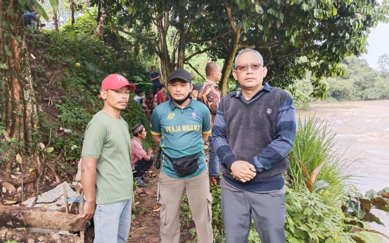Warga Kampung Mekarjaya Tenggelam di Sungai Cikaniki