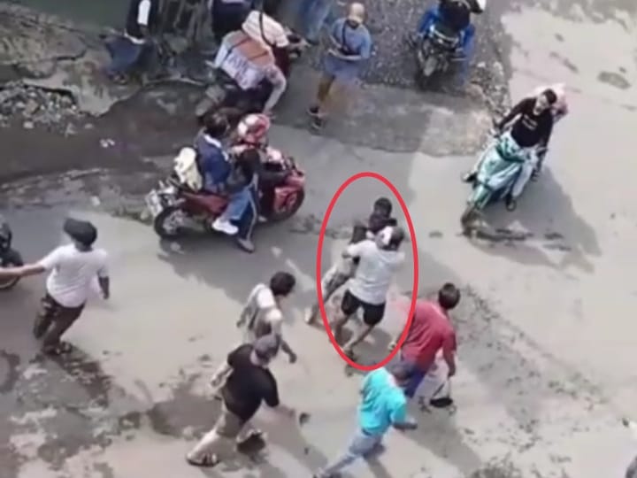 Salah Jalan Saat Kabur, Maling HP di Citeureup Babak Belur Dihajar Massa