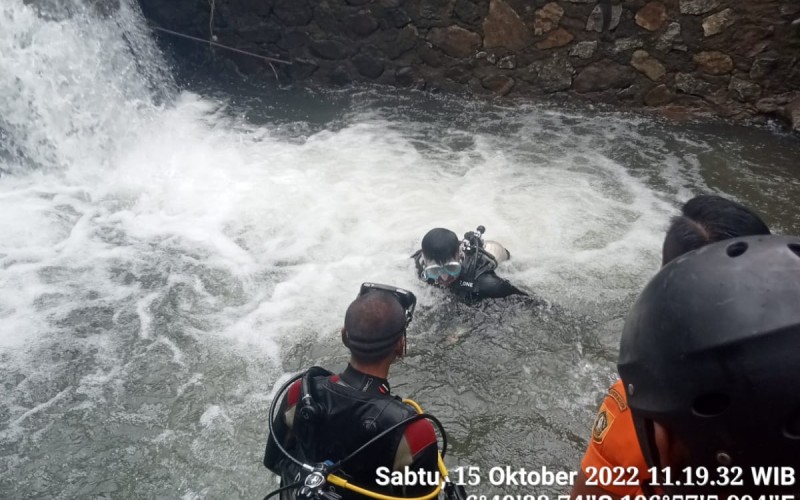 Pagi Ini, Pencarian Siswa SMP Terseret Arus di Curug Kembar Kembali Dilanjutkan