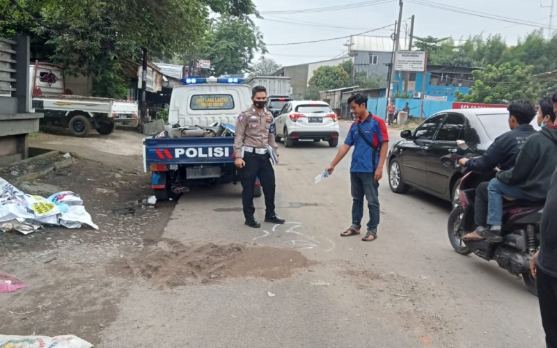 Gagal Nyalip Truk Boks, Pemotor Tewas di Cileungsi