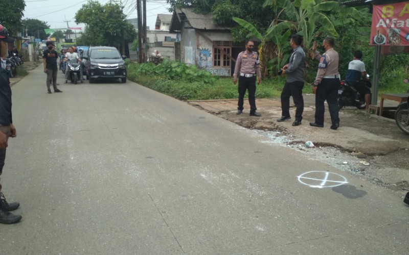 Adu Banteng Mobil Pikap Dengan Truk di Cileungsi, Satu Orang Luka-Luka