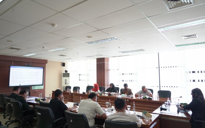 Gelar Rapat Kerja Dengan Satpol-PP, Komisi I Minta Kafe Bajawa Ditindak Tegas
