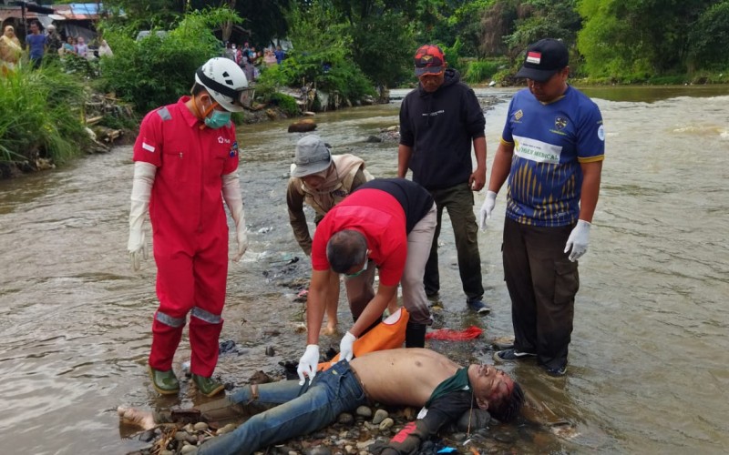 Warga Bogor Dihebohkan Penemuan Mayat di Sungai Ciliwung, Kondisinya Luka-luka