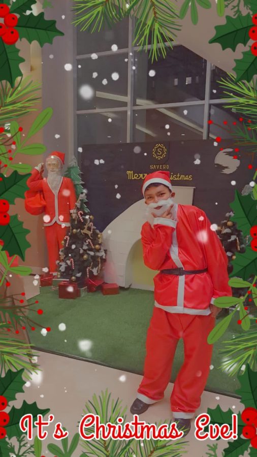 Berbagi Ratusan Hadiah di Malam Natal bersama tamu - tamu Grand Savero Hotel Bogor