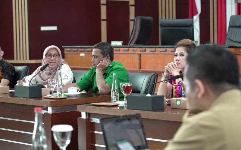 Petakan Masalah Pelayanan Masyarakat Komisi IV Rapat Terbuka Dengan Kasi Kemas se-Kota Bogor
