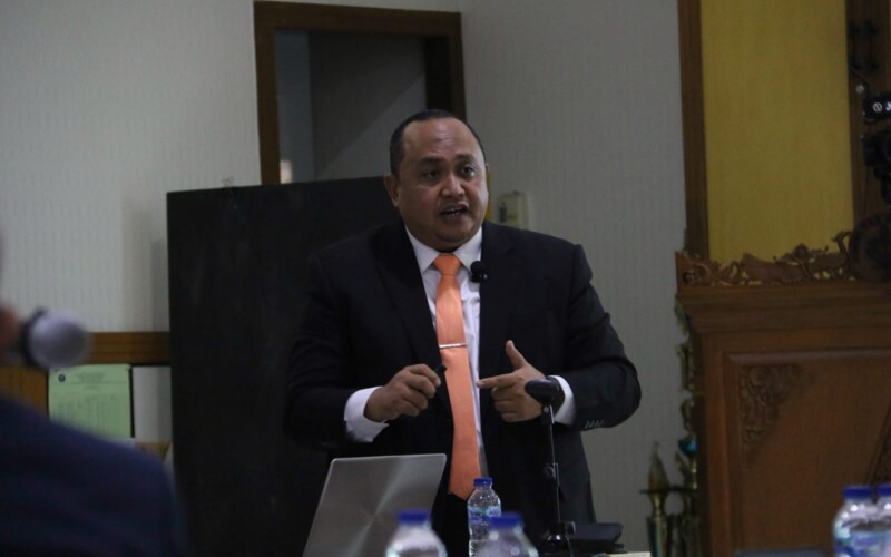 Ketua DPRD Kota Bogor, Atang Trisnanto Raih Gelar Doktor dari IPB University