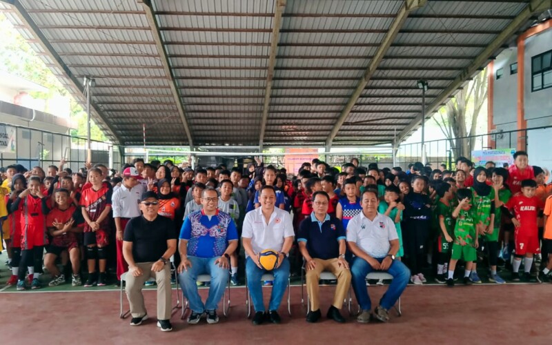 Sambut Porprov XV PBVSI, Dispora, KONI Adakan Festival Bola Voli Mini Pelajar Indonesia.