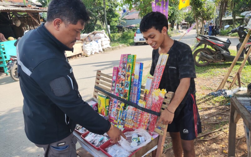 Operasi Kurma, Polisi Sita 11600 Butir Petasan Korek Api