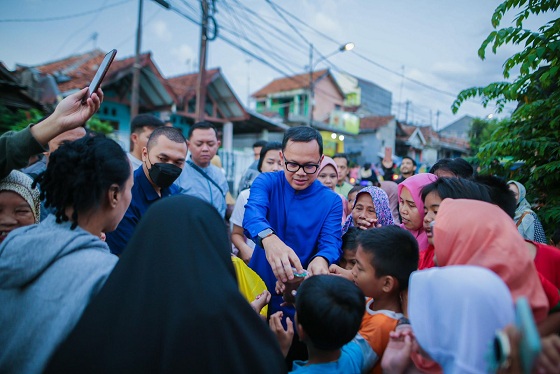 Bima Arya Berburu Takjil di Bundaran Yasmin, Ada Bubur Manado hingga Pempek Palembang