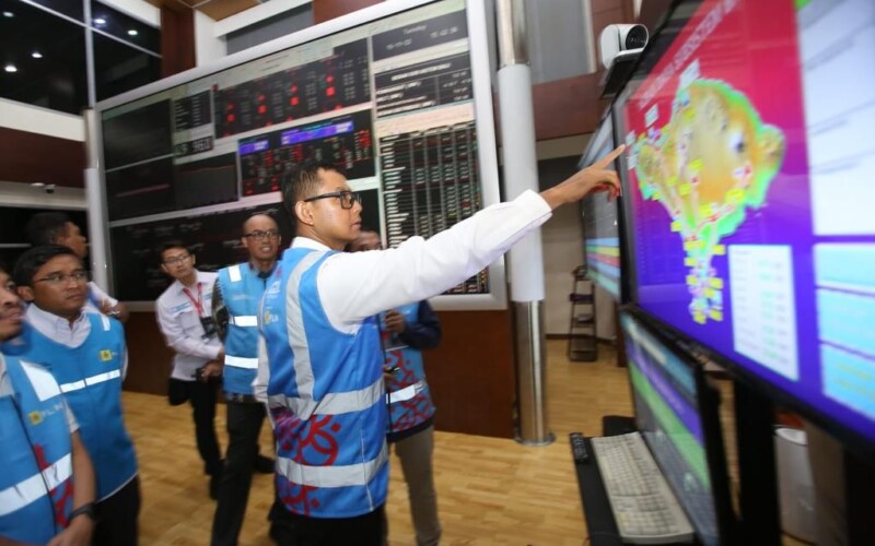 Berhasil Jalankan Transformasi Digital, Dirut PLN Dianugerahi The Most Reputable CEO in Digital Platform