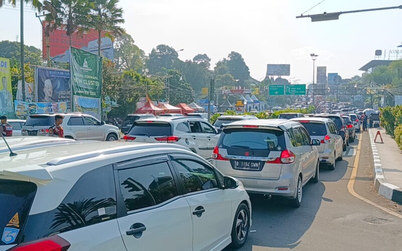 Lebaran Kedua Jalur Puncak Padat