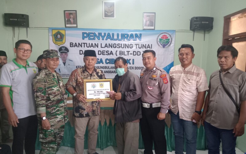 Desa Cibatok 1 Salurkan BLTDD ke 73 KPM