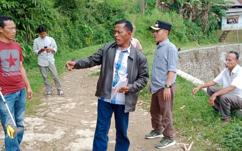 Cegah Bencana Longsor, Asep Ruhiyat Kades Puraseda Gandeng UPT Injanjem