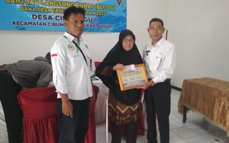 Ini Pesan Kepala Desa Cimanggu 2 Penyaluran BLT-DD ke 86 KPM