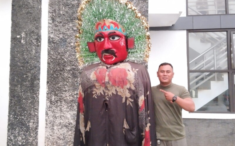 Ondel-ondel Terjaring Razia PMKS di Kecamatan Leuwiliang.