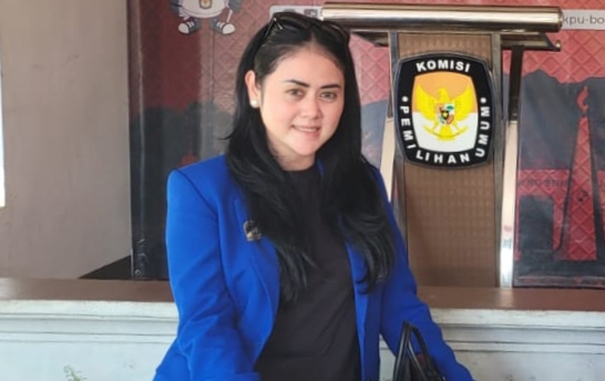 Aktris cantik sekaligus pengusaha maju di Bacaleg periode 2024-2029.
