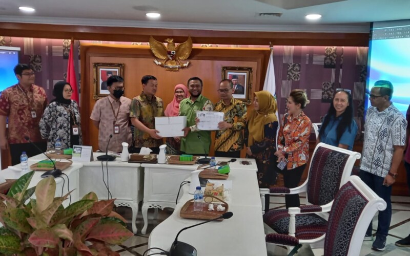 Sambangi Kantor Kementerian Sosial RI Komisi IV Sampaikan Laporan Aspirasi Masyarakat Terkait Bansos