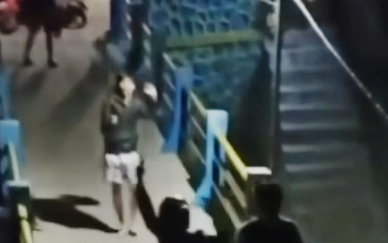 Heboh, Diduga Gengster Serang Warga Bawa Sajam di Tajur Bogor