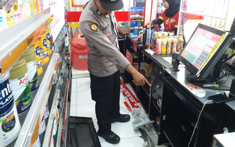 Kawanan Maling Satroni Minimarket di Ciampea