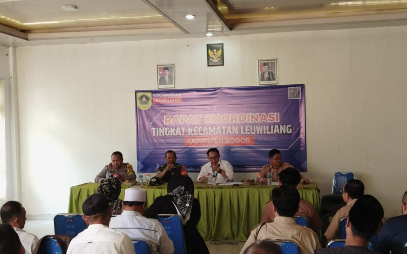 Plt Camat Leuwiliang Minta Bantuan Beras untuk Warganya Layak Dikonsumsi