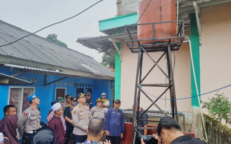 Polresta Bogor Berikan Bantuan Instalasi Air Bersih ke Warga Bojongkerta, 177 KK tak Antre Lagi