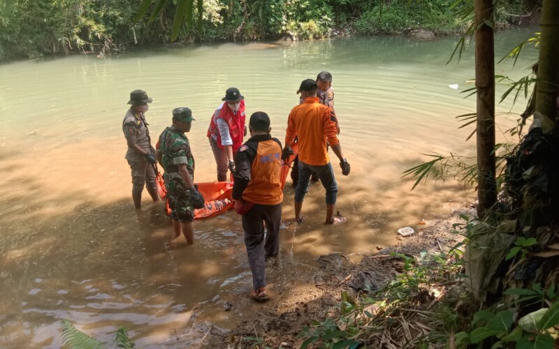 Warga Jasinga Geger Temuan Mayat Pria Mengambang di Sungai