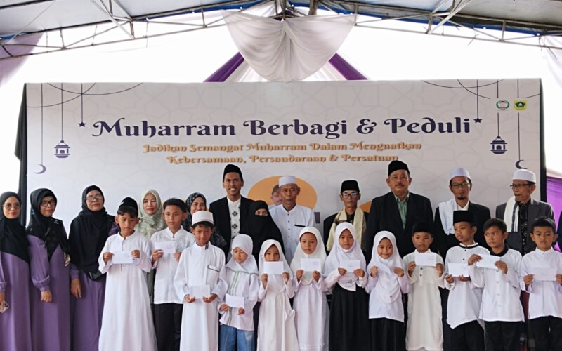 Pemdes Pasarean Gelar 10 Muharram dengan Menyantuni 400 Anak Yatim dan Jompo