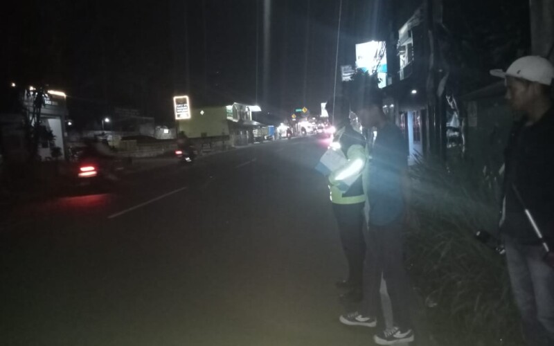 Kecelakaan Motor vs Minibus di Jalur Puncak, Satu Penumpang Motor Tewas