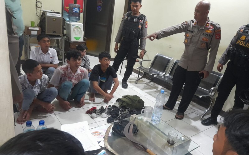 Hendak Tawuran, Polisi Ciduk Pelajar Bawa Sajam