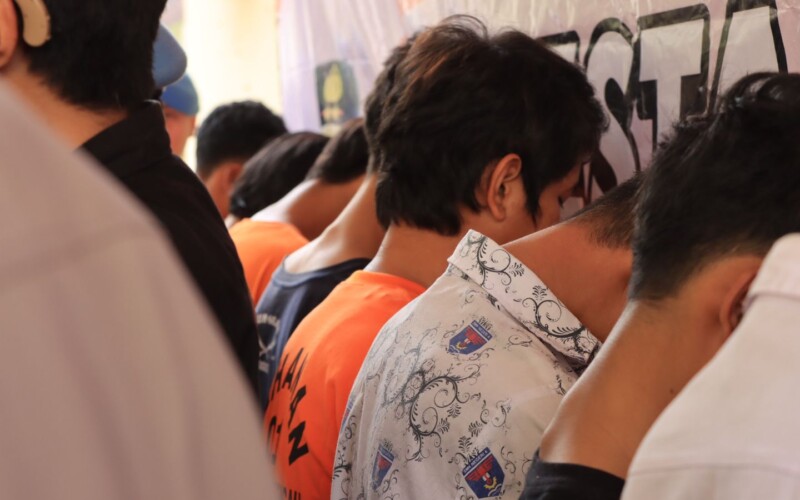 Tawuran Bawa Sajam, 11 Remaja di Bogor Diamakan