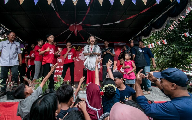 Seni Budaya Hingga Peragaan Busana Nusantara Mewarnai Puncak Perayaan HUT RI Ke-78 Warga Sindanbarang