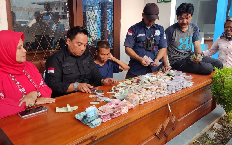 Dinsos Kota Bogor Amankan Pengemis Tunawicara Tajir di Bogor, Bawa Uang 50 Juta