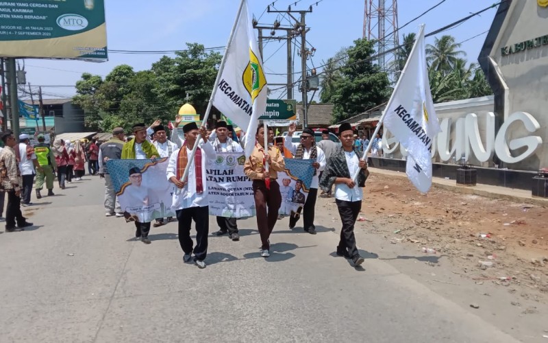 Sekda Burhanudin Apresiasi Giat Pawai Ta’aruf MTQ di Gunungsindur