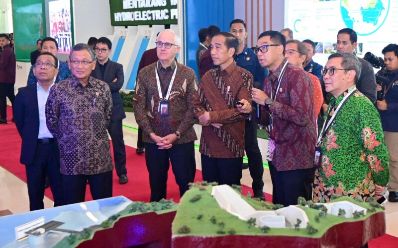 Dihadapan Presiden Joko Widodo, Dirut PLN Paparkan Pengembangan _Hydropower_ di Tanah Air