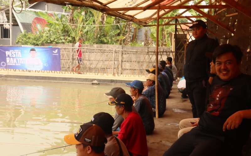 Santrinealis Sapa Masyarakat Lewat Festival Rakyat Memancing Gratis