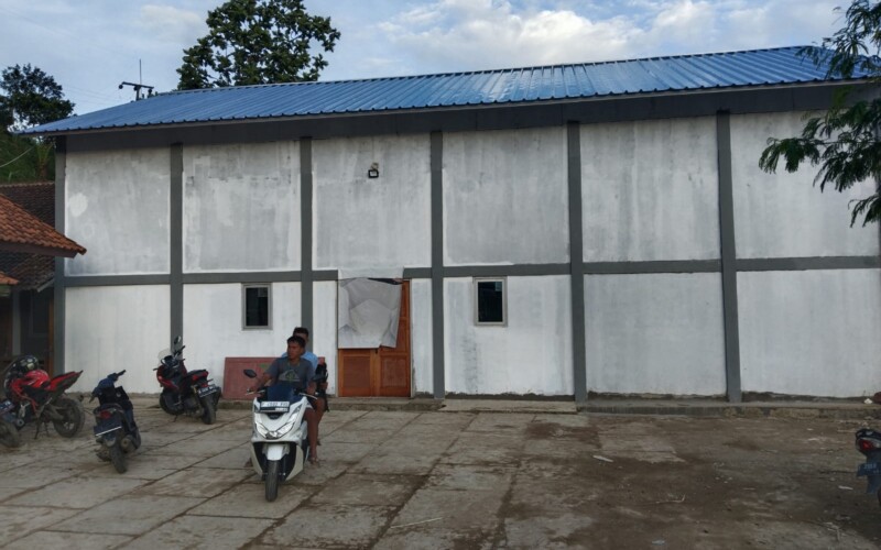 Pemdes Puraseda Bangun Gedung Balai Kemasyarakatan dah Sarana Olahraga