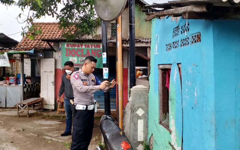Gagal Nyalip, Pemotor Tewas Tewas Tabrak Tembok Rumah Warga di Ciampea