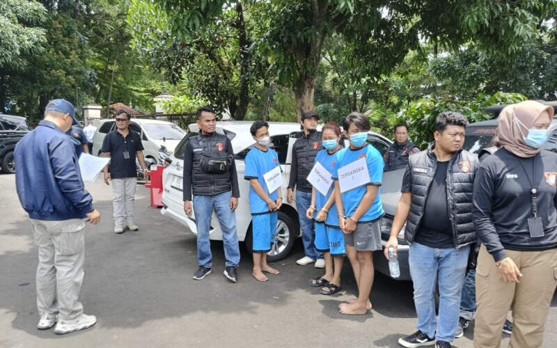 3 Pelaku Pembunuhan Indriana Peragakan 24 Adegan Rekonstruksi di Bogor