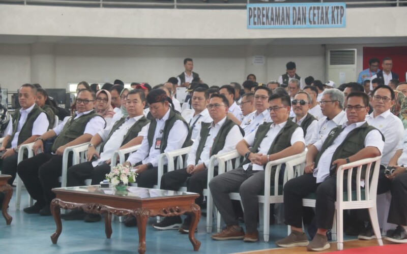 1.000 Penduduk Dapat Pelayanan One Day Service Adminduk dari Disdukcapil Kabupaten Bogor