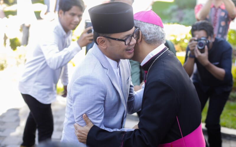 Open House Lebaran, Bima Arya Titip ke Tokoh Lintas Agama Jaga Keberagaman