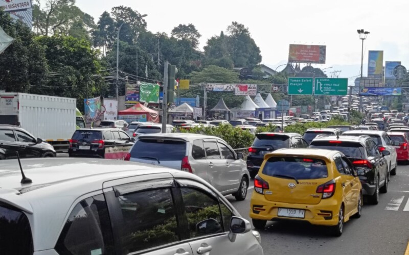 Puncak Arus Wisata Libur Lebaran di Jalur Puncak Diprediksi Terjadi pada Sabtu dan Minggu