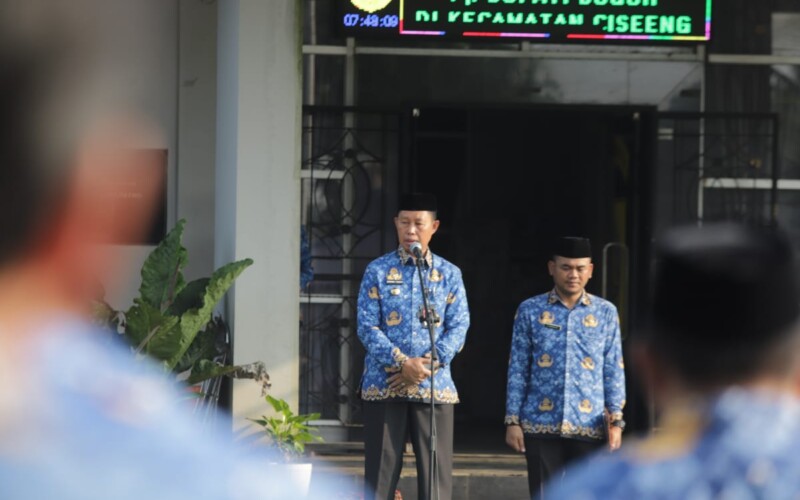 Pj. Bupati Bogor Ingatkan ASN Senantiasa Berikan Layanan Terbaik Kepada Masyarakat