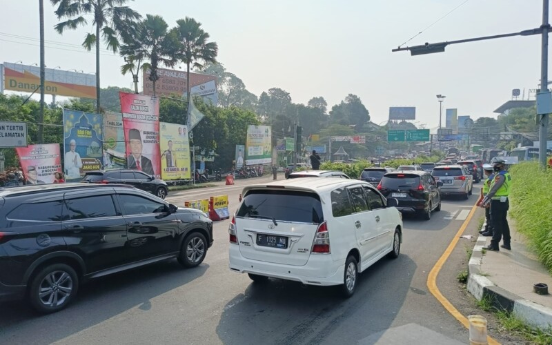Kendaraan Menuju Kawasan Puncak Diberlakukan Oneway Pagi Ini