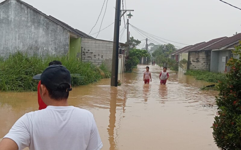 Pasca Diguyur Hujan Semalam, Puluhan Rumah di Perum BTB Nagrog Tegal Terendam Banjir